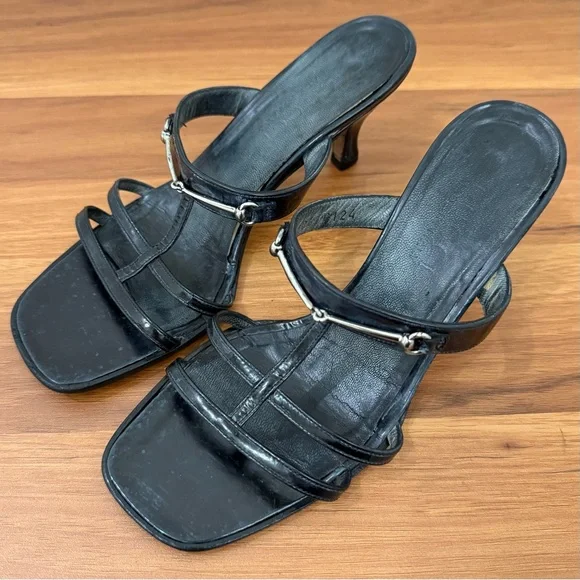 靴 Vintage Gucci Horsebit Sandals 5C Pre-loved Gucci Horsebit Bamboo Sandals | Pepper Luxury Vintage